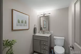 12122 Royal Valley Dr, Creve Coeur, MO 63141 - Photo 36