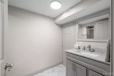 12122 Royal Valley Drive, Creve Coeur, MO 63141 - Photo 38