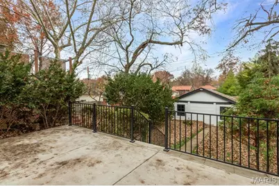 7162 Pershing Avenue, University City, MO 63130 - Photo 28