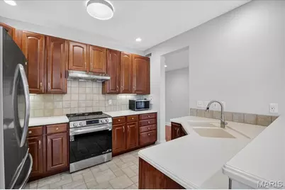 500 North and South Road #103, University City, MO 63130 - Photo 12