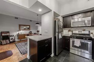 4928 Buckingham Ct, Saint Louis, MO 63108 - Photo 16