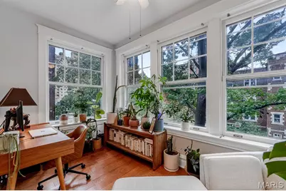 4928 Buckingham Court #2W, Saint Louis, MO 63108 - Photo 6