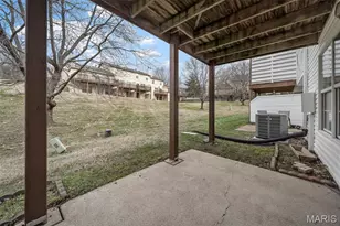 11920 Autumn Lakes Dr, Maryland Heights, MO 63043 - Photo 26