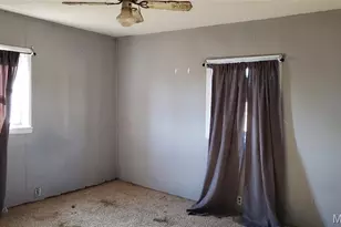 207 NW Main St, Cuba, MO 65453 - Photo 10