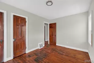 6713 Kenwood Dr, Normandy, MO 63121 - Photo 18