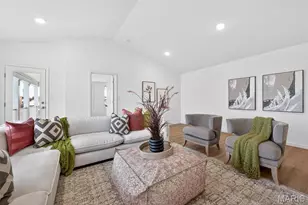 210 Marais Temps Clair Way, Saint Charles, MO 63301 - Photo 32