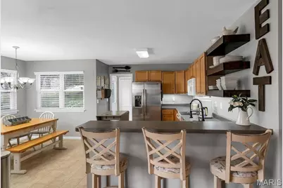 372 Martin Field Court, Villa Ridge, MO 63089 - Photo 10