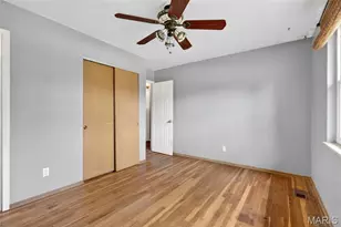 2286 Westglen Park Dr, Maryland Heights, MO 63043 - Photo 18