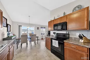 349 Rock Ridge Rd, Wentzville, MO 63385 - Photo 14