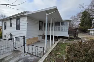 223 W Felton Ave, Saint Louis, MO 63125 - Photo 2