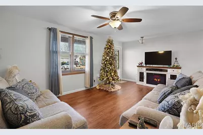 1226 W 8th Street, Washington, MO 63090 - Photo 6