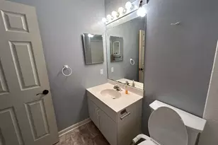 10925 Vauxhall Dr, Saint Louis, MO 63146 - Photo 10