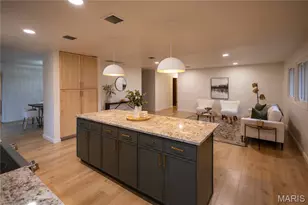 3075 Blackwood Dr, Florissant, MO 63033 - Photo 6