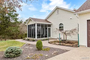 265 Camelot Dr, Weldon Spring, MO 63304 - Photo 14