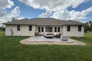 113 E Wood St, Shelbina, MO 63468 - Photo 10