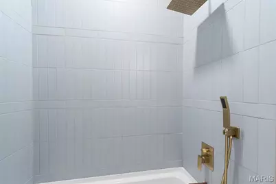 4675 Tennessee Avenue, Saint Louis, MO 63111 - Photo 34