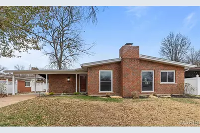 2956 Chevron Drive, Saint Louis, MO 63125 - Photo 1
