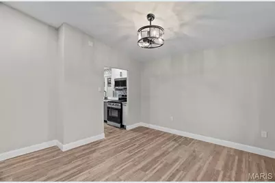 2956 Chevron Drive, Saint Louis, MO 63125 - Photo 12