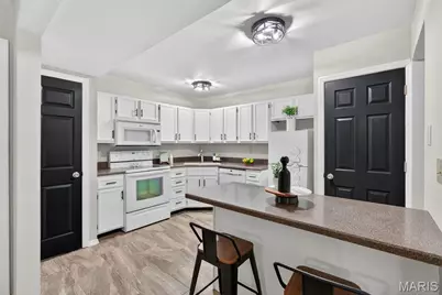 2331 Kratky Road #E, Saint Louis, MO 63114 - Photo 2