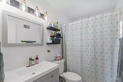 6301 Ashbury Drive, Saint Louis, MO 63123 - Photo 18