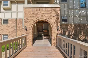 2205 Sequoia Park Ct, Maryland Heights, MO 63043 - Photo 2