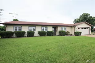 430 Scottsdale Dr, Sullivan, MO 63080 - Photo 1