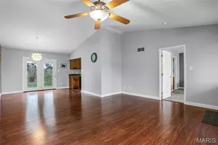 404 Roberta St, New Haven, MO 63068 - Photo 4