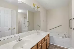 903 Palmer Ct, Lake Saint Louis, MO 63367 - Photo 16