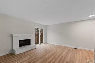 2041 Silent Spring Dr, Maryland Heights, MO 63043 - Photo 14