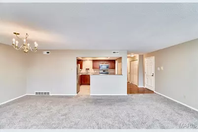 927 Claytonbrook Drive #3, Ballwin, MO 63011 - Photo 20