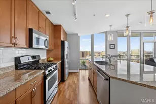 4909 Laclede Ave, Saint Louis, MO 63108 - Photo 12