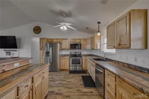 1002 Goldbits Rd, Farmington, MO 63640 - Photo 4