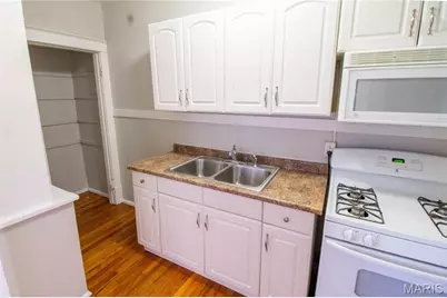 2852 Shenandoah Avenue #2W, Saint Louis, MO 63104 - Photo 4