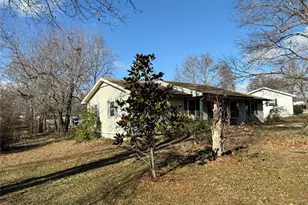 22793 Pleasant Dr, Lebanon, MO 65536 - Photo 2