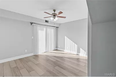1042 Humber Circle, Saint Louis, MO 63129 - Photo 12