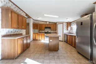 3166 Quiet Forest Dr, Imperial, MO 63052 - Photo 8