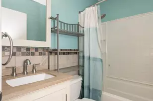 10212 St Arthur Ln, Saint Ann, MO 63074 - Photo 6