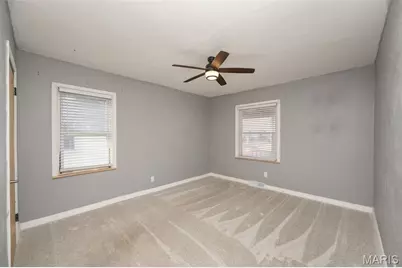 10212 Saint Arthur Lane, Saint Ann, MO 63074 - Photo 8