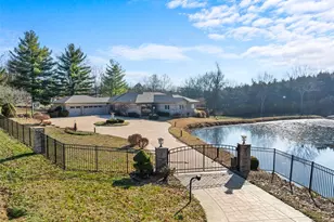 6414 Country Club Rd, Washington, MO 63090 - Photo 2