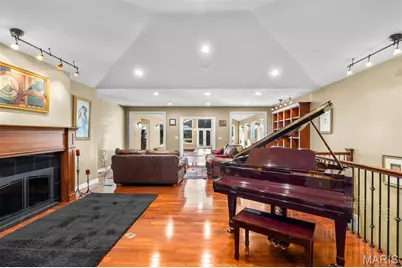 6414 Country Club Road, Washington, MO 63090 - Photo 6