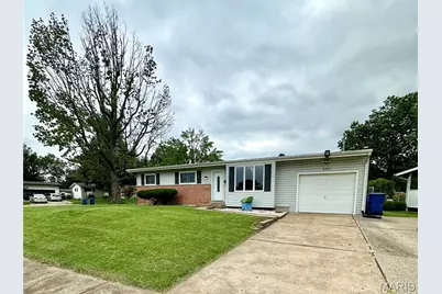 660 Crabapple Lane, Florissant, MO 63031 - Photo 2