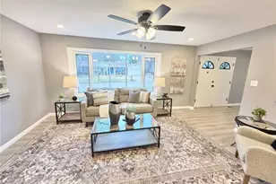 1956 Lakehurst Dr, Saint Louis, MO 63146 - Photo 4