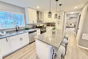 1956 Lakehurst Dr, Saint Louis, MO 63146 - Photo 10