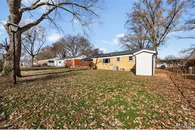 1890 Caposele Lane, Hazelwood, MO 63042 - Photo 20