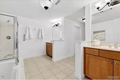 520 N and South Road #105, Saint Louis, MO 63130 - Photo 22