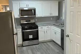 8576 Kathlyn Dr, Saint Louis, MO 63134 - Photo 4