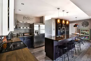 2422 Maple Crossing Dr, Wildwood, MO 63011 - Photo 8