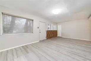 10769 Spring Garden Dr, Saint Louis, MO 63137 - Photo 4