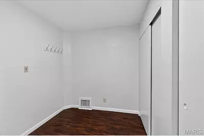 4837 Hannover Avenue, Saint Louis, MO 63123 - Photo 18
