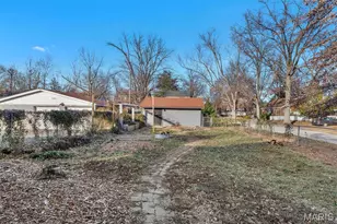 8103 Madison Ave, Saint Louis, MO 63114 - Photo 18